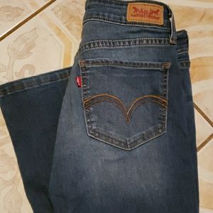 Levis jeans size 5